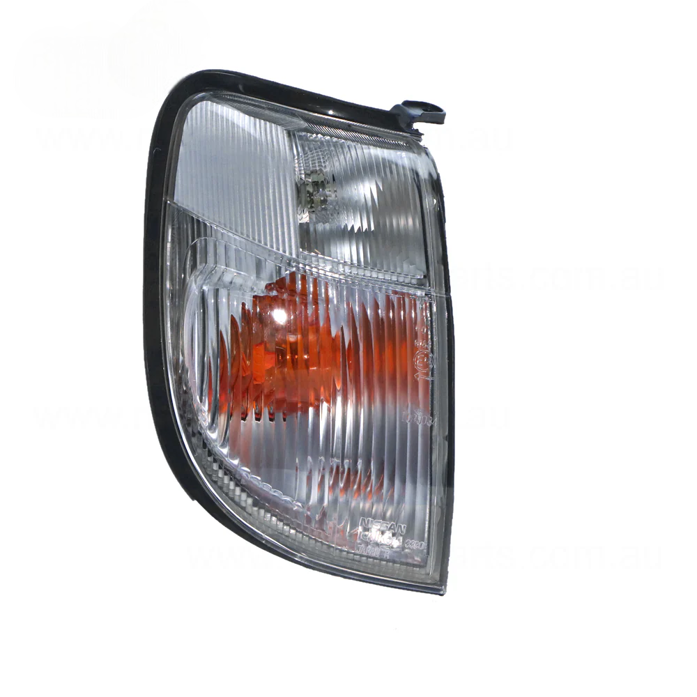 GENUINE FRONT PARK/INDICATOR LAMP DRIVERS SIDE FOR NISSAN NAVARA 2/1997 - 4/2000