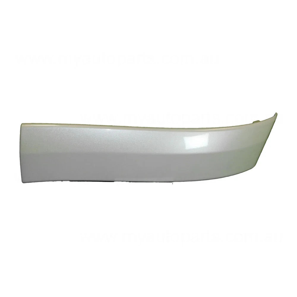 Genuine LEFT REAR FLARE REAR BAR MOULD FOR TOYOTA RAV4 2005-2008 WHITE COLOUR