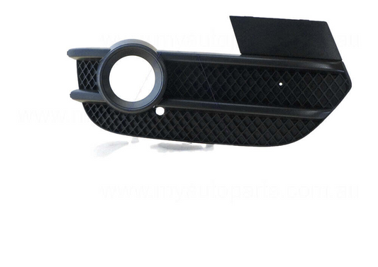 GENUINE DRIVER SIDE FOG LIGHT COVER BEZEL FOR Audi Q3 8U 1/2012 to 11/2014