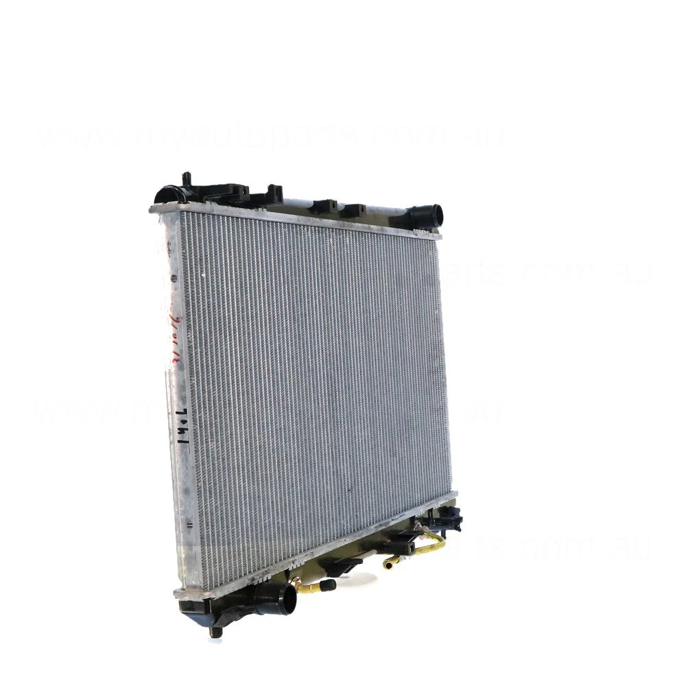 NEW Radiator FOR Toyota Avalon Man/Auto 3.0 L 1MZFE Pin Top Mounts PETROL
