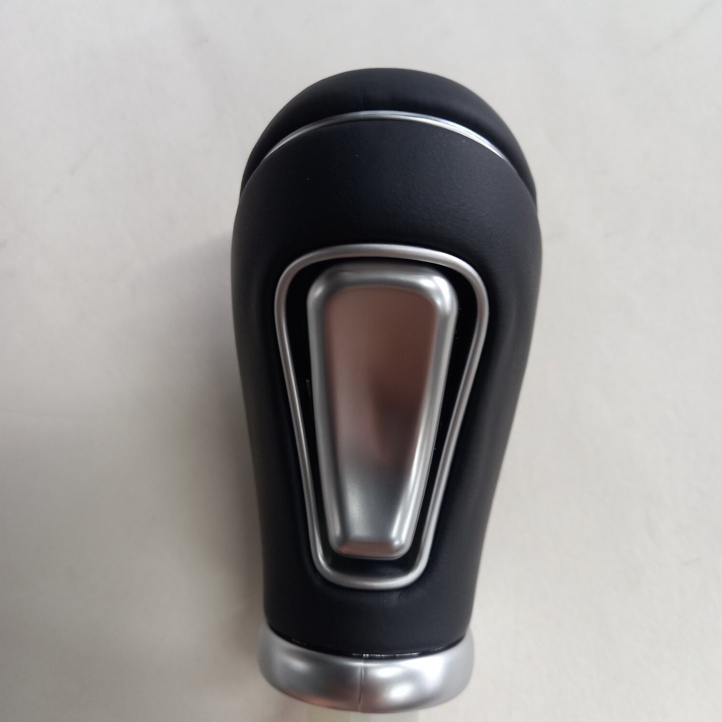 NEW GENUINE AUTO Gear Shift Knob FOR HYUNDAI Elantra GT i30 2012-2017 I-30