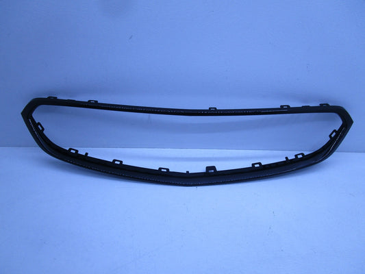 FRONT UPPER GRILLE BLACK MOULD FOR HOLDEN COMMODORE VF SERIES-2 SS SV6 SSV