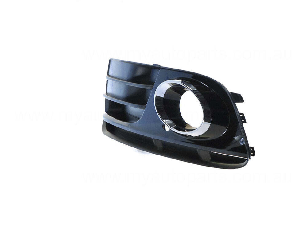 GENUINE PASSENGER SIDE FOG LIGHT COVER FOR Audi Q5 8R 10/2012 to 2/2017