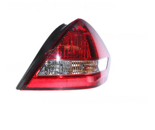 GENUINE TAIL LAMP DRIVER SIDE FOR NISSAN TIIDA 12/09-