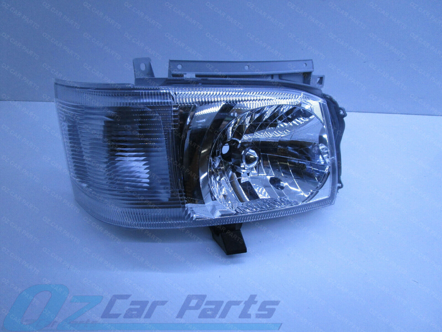 DRIVER RIGHT SIDE HEADLIGHT FOR Toyota Hiace Van Commuter 2005-2010 NEW