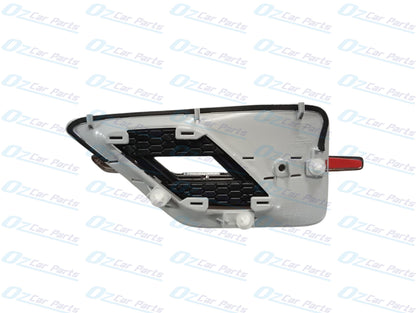 Guard Flute Blinker Driver Right Side Genuine for Holden Commodore VY VZ SS
