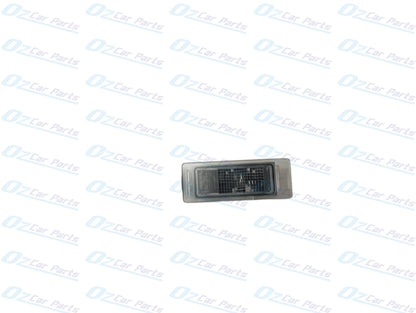 Left Rear Number Plate Light and Housing for Holden Commodore VF Sedan Evoke Calais SS SSV SV8 SV6 HSV GTS